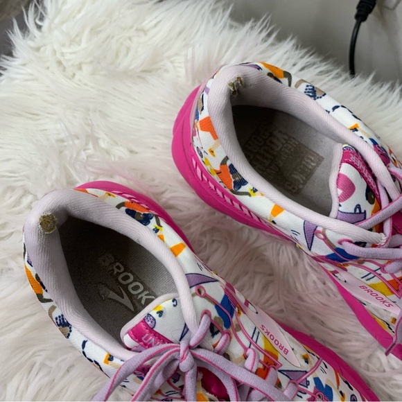 Brooks Women Empower Her Adrenaline GTS 21 Running Shoes Unity Together Sneakers - Picture 4 of 11